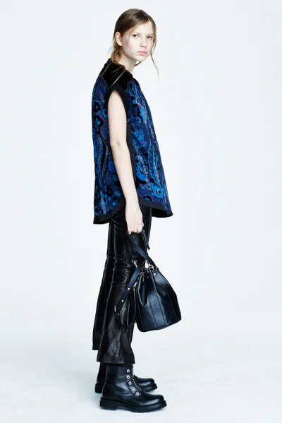 Look 25
